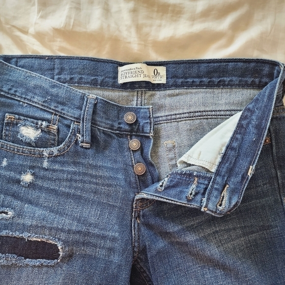 Abercrombie & Fitch Button-fly Distressed Boyfriend Straight Jeans size 0/25r - Picture 3 of 7
